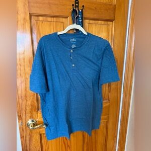 Croft and barrow men's shirt short sleeve L button blue